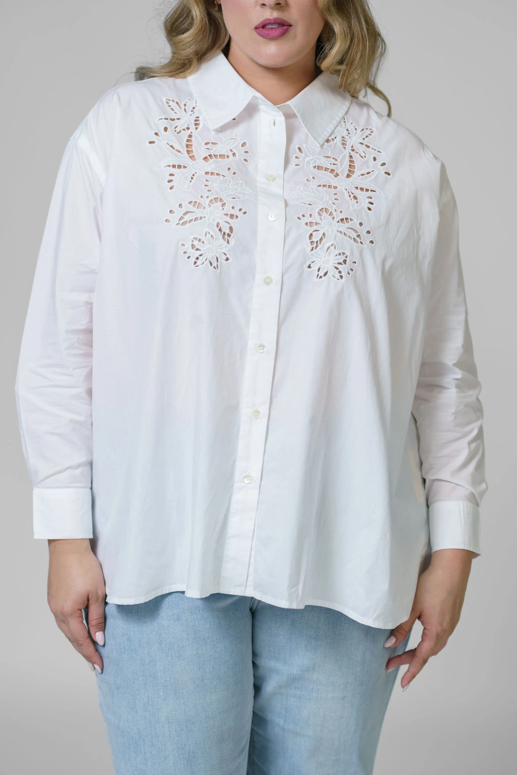 CALANDRA EMBROIDERED TOP