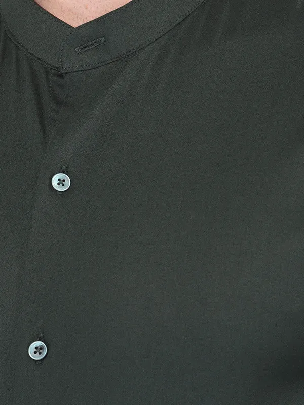 Cotton Blend Dark Green Slim Fit Solid Shirt