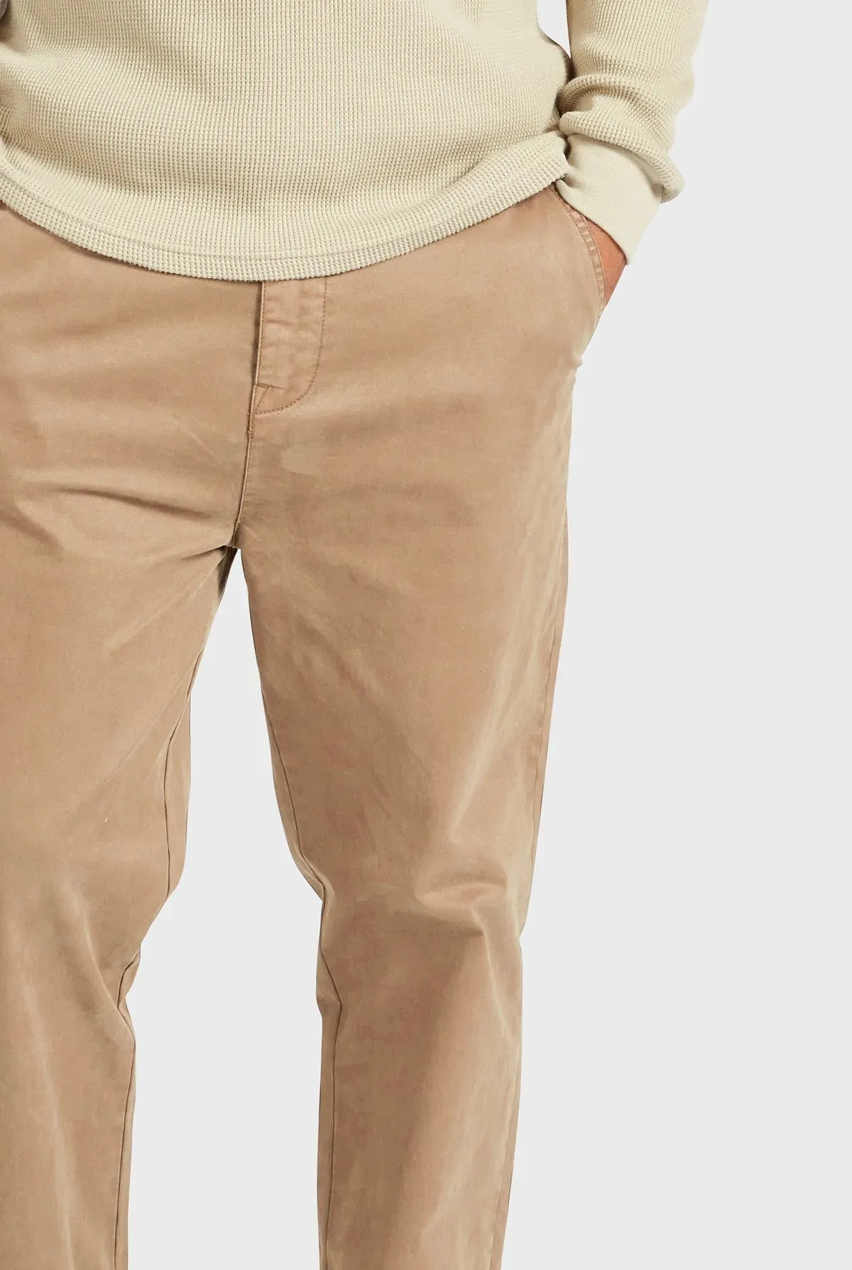 Hudson Straight Chino in Mojave Brown