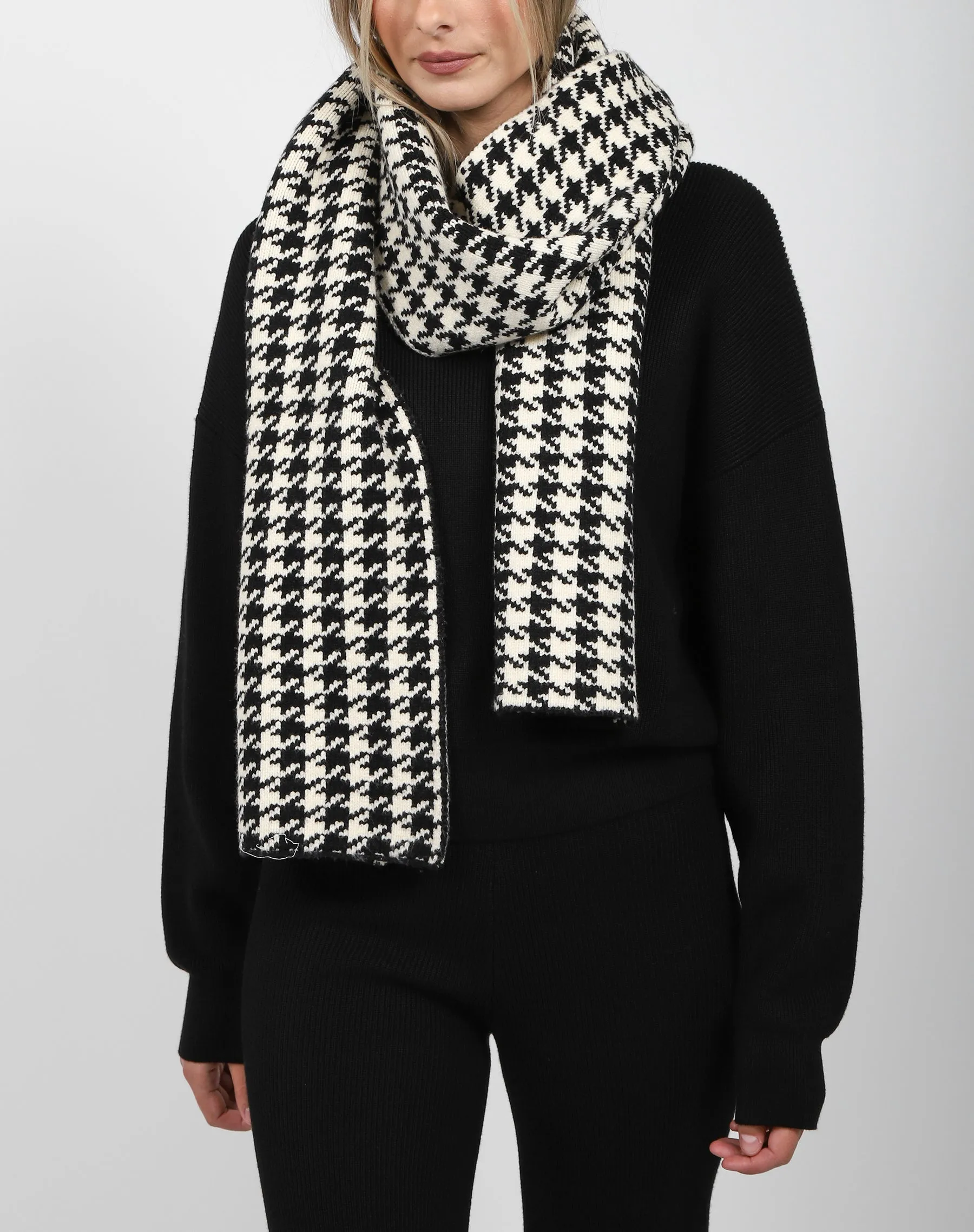 The Houndstooth Scarf - Black and Cream