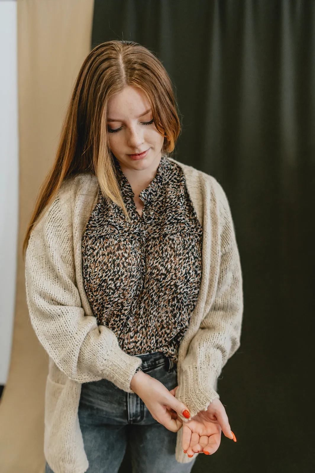 The Omira Cardigan - Oatmeal