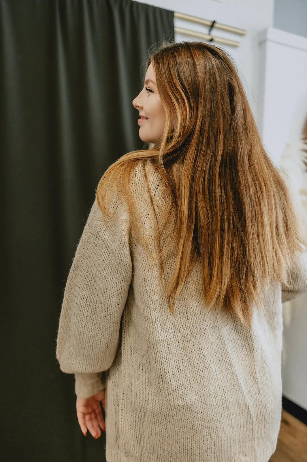 The Omira Cardigan - Oatmeal