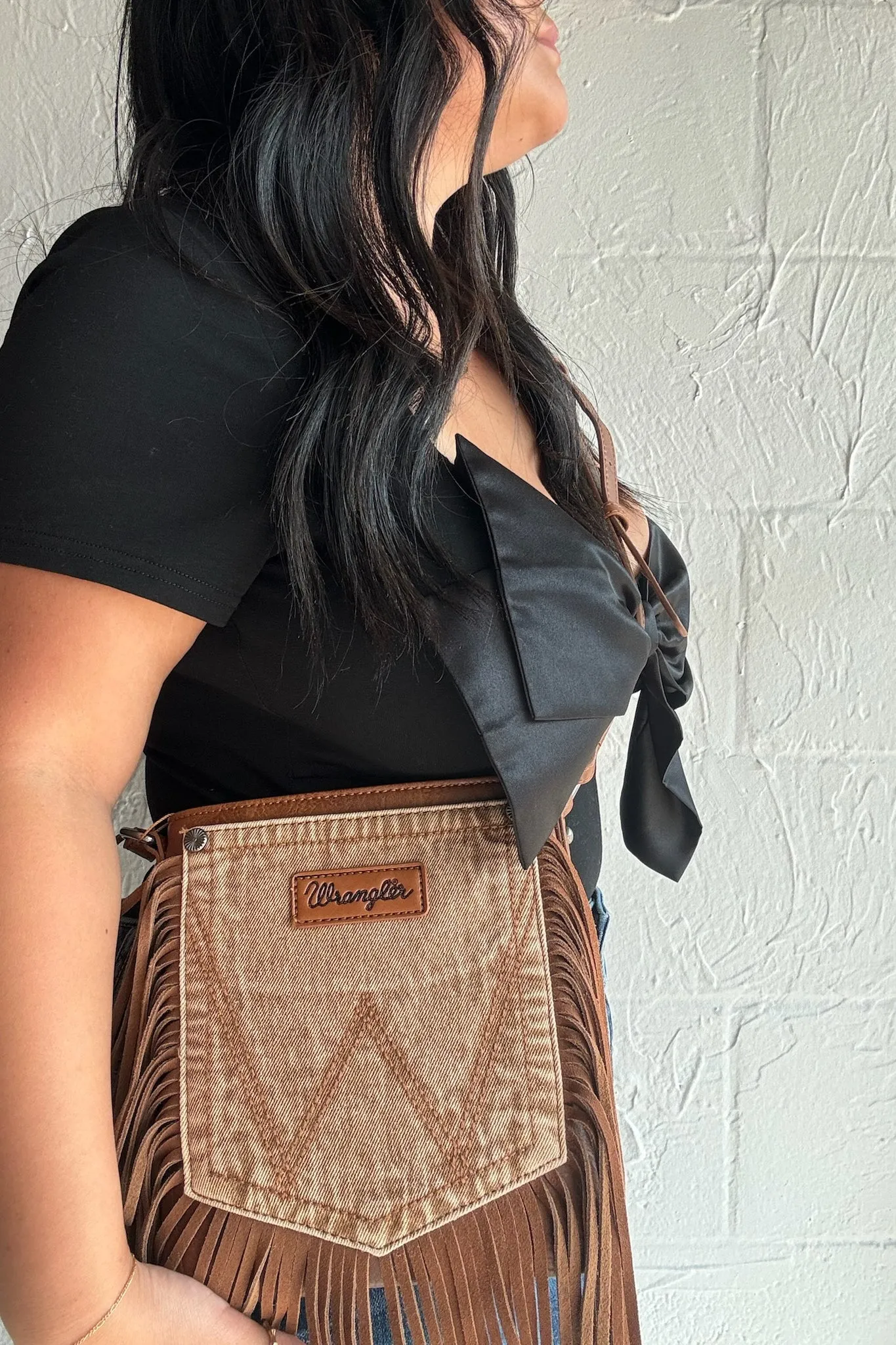 WRANGLER: FRINGE JEAN POCKET CROSSBODY BAG